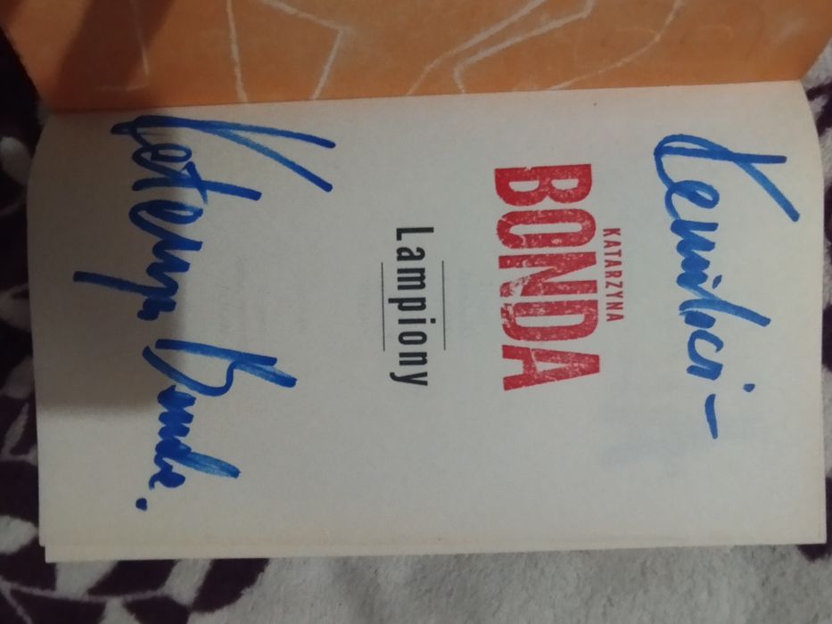 Katarzyna Bonda/Okularnik/Lampiony/Czerwony Pająk