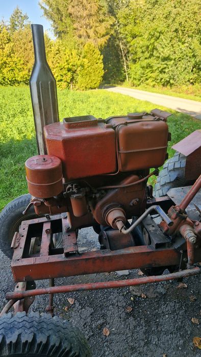 Ciagnik sam s15.