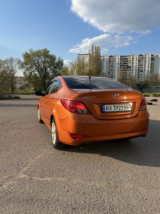 Hyundai Solaris 2015-16 рік ОФИЦИАЛ
