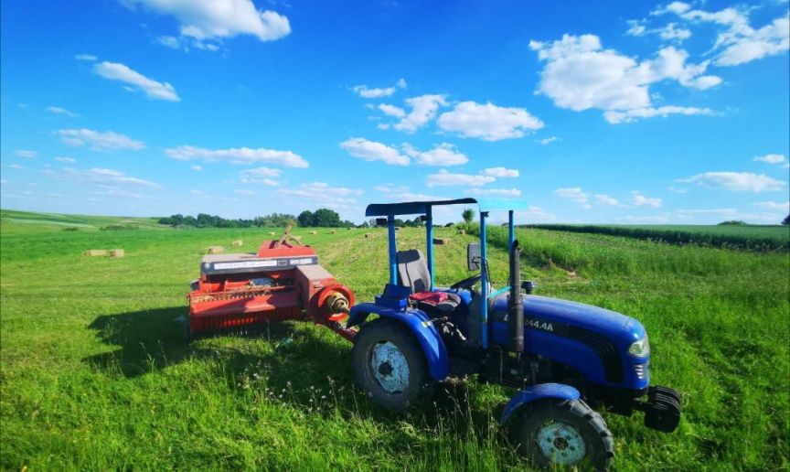 Продам прес підборщик до міні трактора,Т 25 Deutz-Fahr HD 320