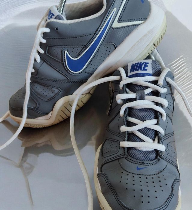 Markowe buty sportowe sneakersy Nike Cpurt 7 r 39 szare skórzane wygodne do tenisa