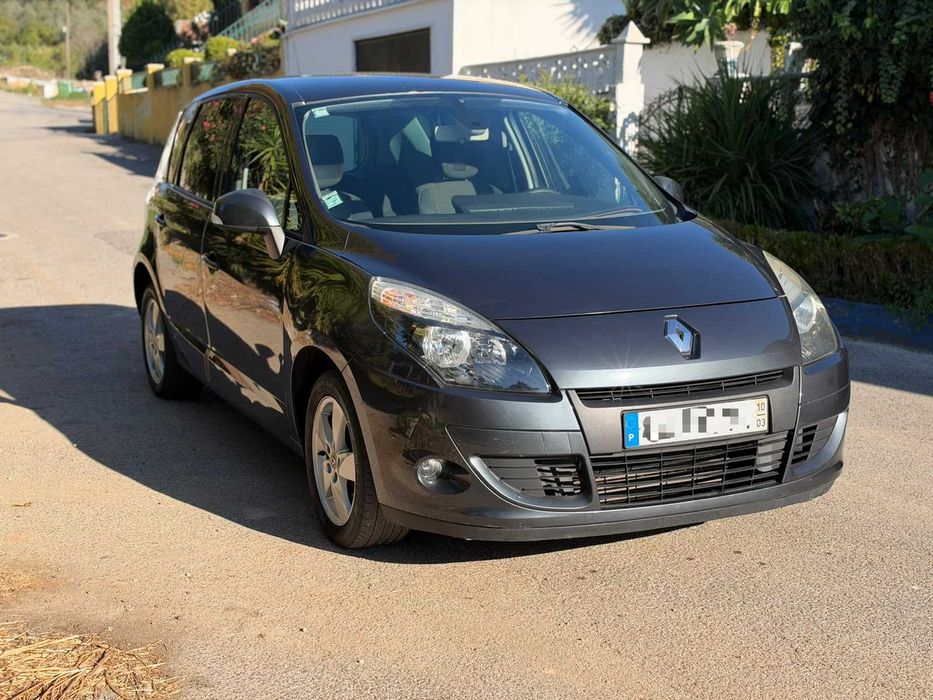 Renault Scenic 1.5DCI — photo 2