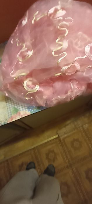 Розовая зановеска большая