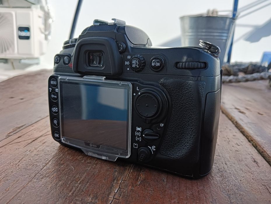 Máquina fotográfica Nikon D300