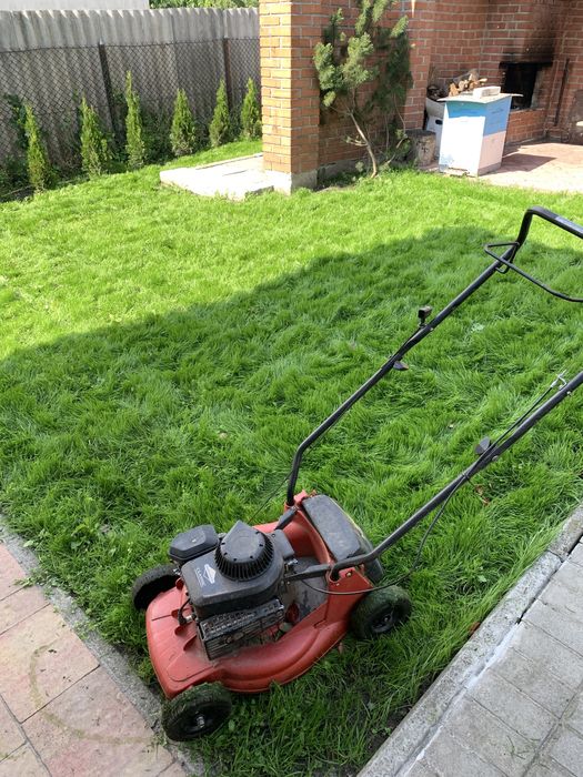 Культивація ділянок,розчистка,косіння трави.