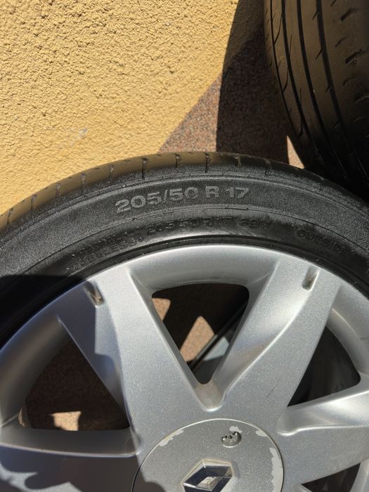 R17 4x100 дачія рено ціна з колесами