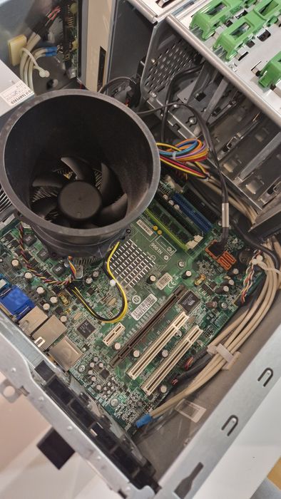 Computador PC Torre - Acer a funcionar a 100%

Escolher Categoria
Info
