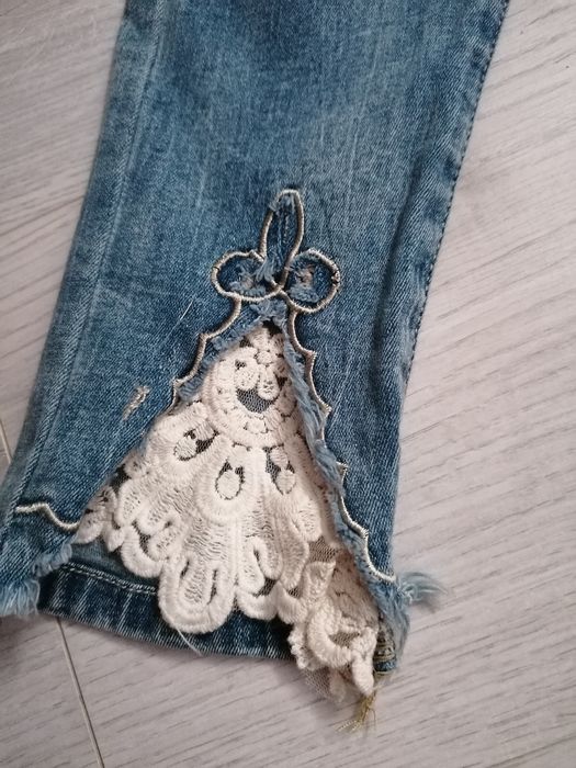 Stylowe spodnie, wysoki stan, Koronka rozm 34/36