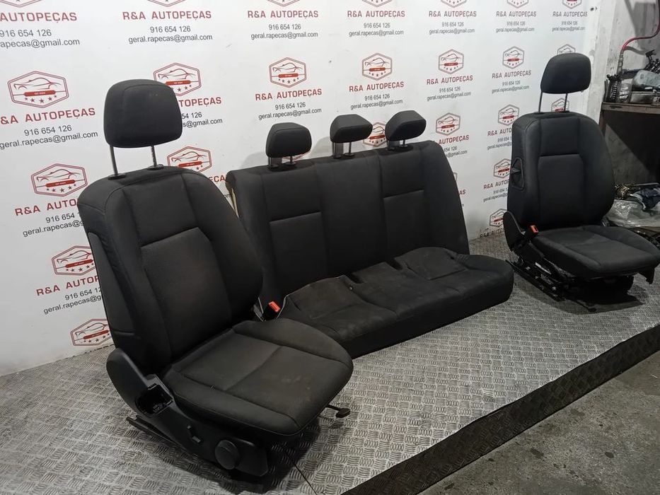 Conjunto de Bancos Mercedes Class C W204 Sedan Tecido Original
