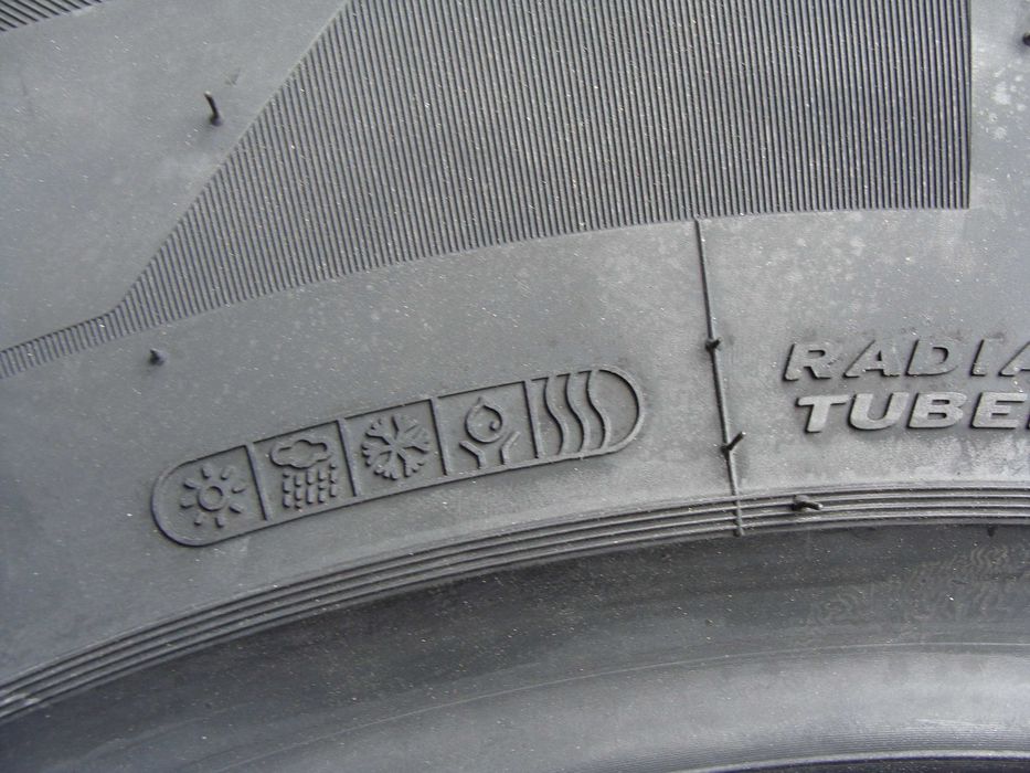 4 x 235/75R15 Laufenn XfitAT Nowe Całoroszcze 2024 gr. Hankook