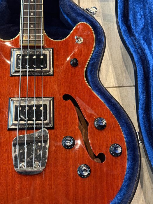 Guild Starfire II - Gitara Basowa