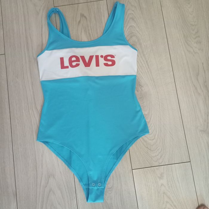 Купальники ,боді Levis