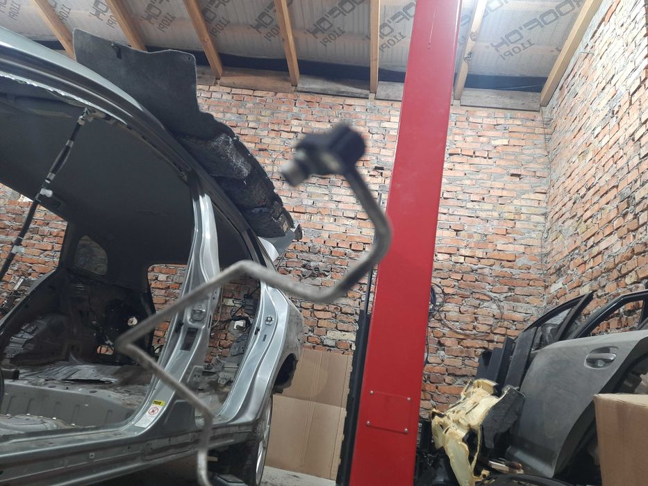 трубки патрубки кондиціонера Тойота Авенсіс т27 2.2 д4д дизель