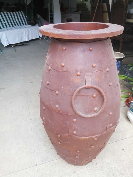 jarrao grande em metal, preço fixo