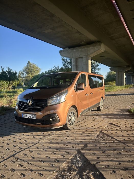 Renault trafic 2015 1,6 9 osob