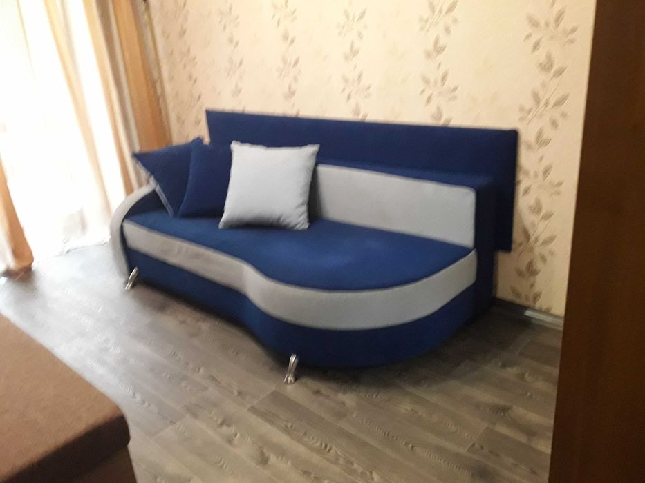 ЦЕНТР, вул. Центральна, подобово, погодинно Павлоград