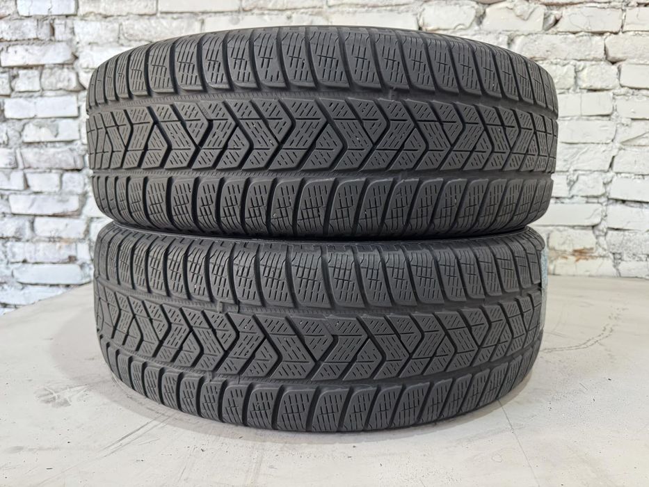 Зимові шини Pirelli 215/65 R17