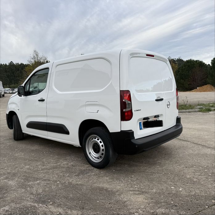 Opel Combo 1.5 CDTi 100HP 3Lugares - IVA DEDUTIVEL