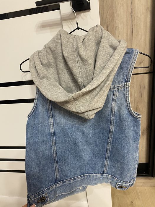 Джинсова жилетка