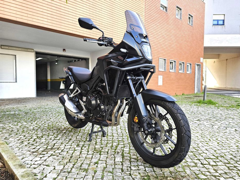 Honda NX 500 de Julho de 2024 com 11.975 kms garantia até Julho 2027