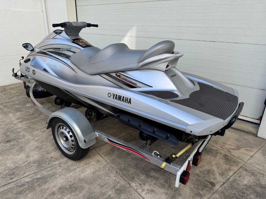 Vendo Mota de Água Yamaha VX Cruiser como Nova