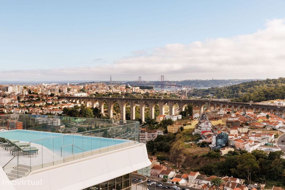 Apartamento T4 + 1 com piscina, Nova Campolide, Lisboa