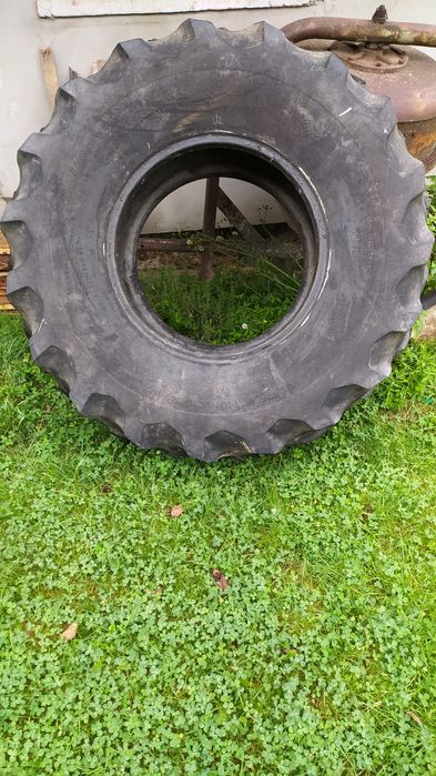 Opona do kombajnu , bizon
