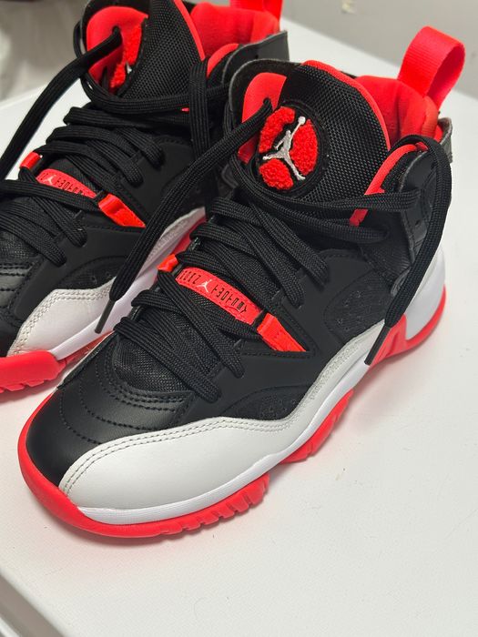 Buty sportowe AIR Jordan Jumpman Two Trey 38