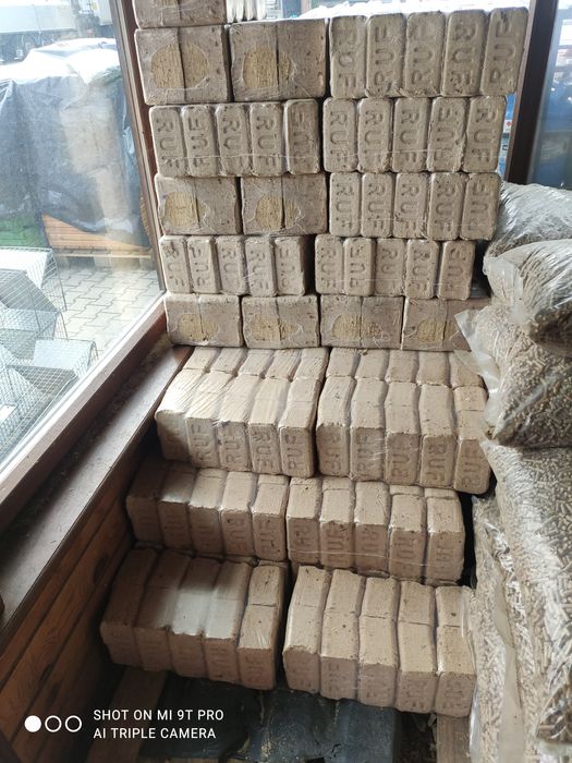 Brykiet drzewny RUF opał