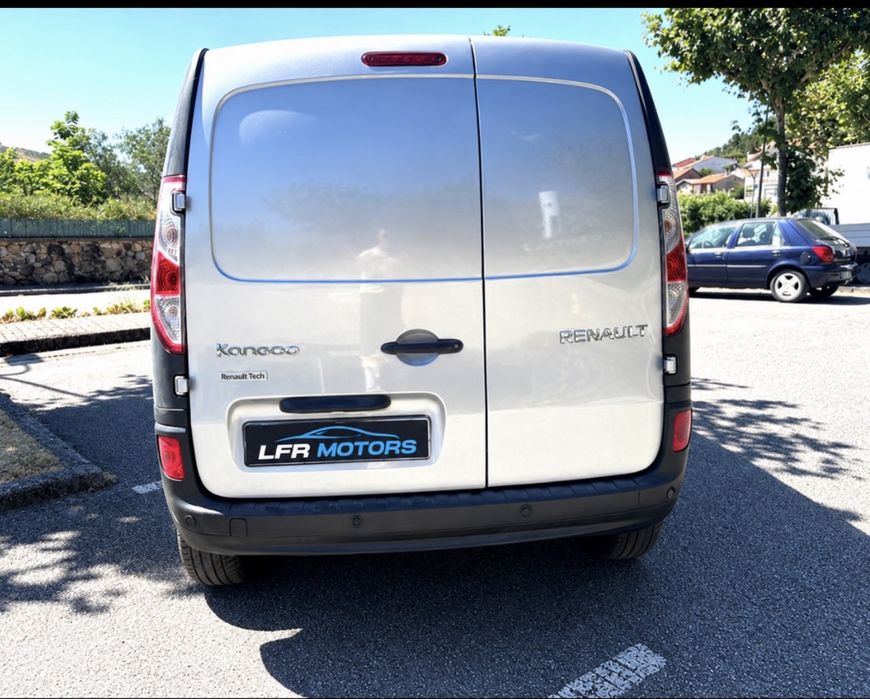 Renault kangoo (iva dedutivel )