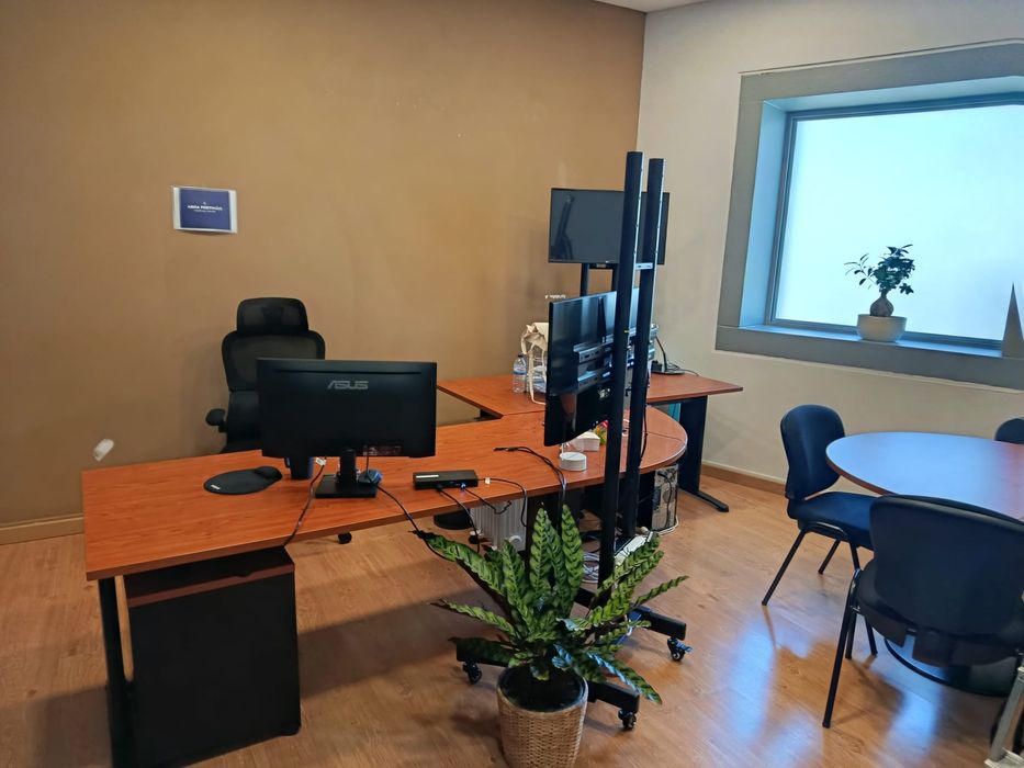 Pintura, e estalacao  eletrista em geral
