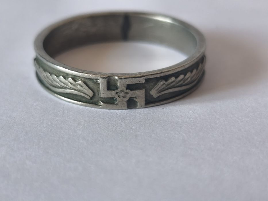 Sygnet Wojenny Srebro Pomoc Dla 3 Rzeszy 1940  Rozmiar 19mm Vintage