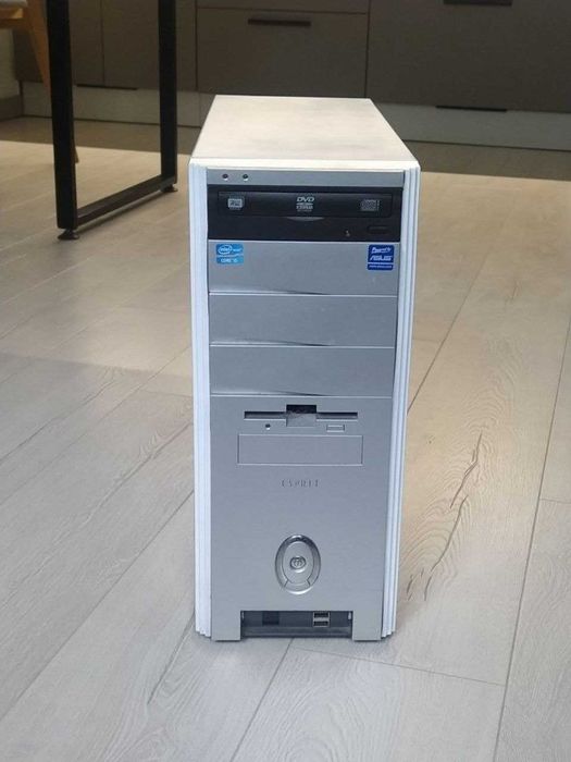 Комп'ютер Intel(R) Core(TM) i5-3330, AMD Radeon HD 7700