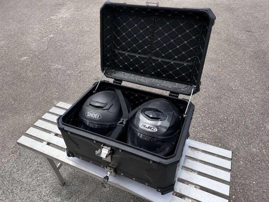 Top Case em Alumínio CNC 65L – NOVA | Interior Forrado | Chaves e Kit de Fixação