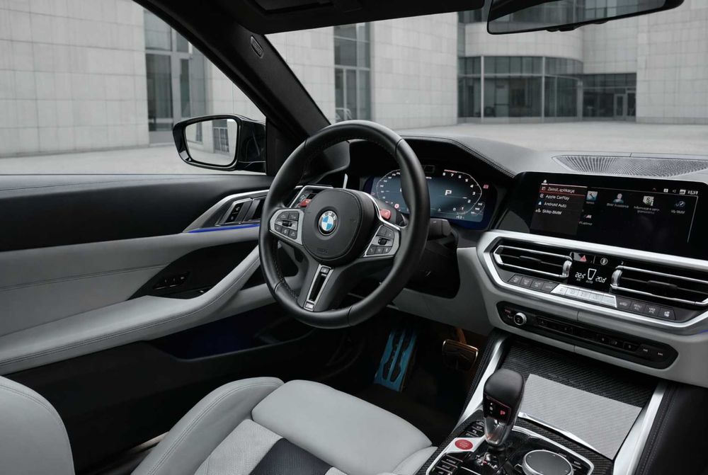 Wypożyczalnia wynajem samochodów sportowych BMW M4 competition Warszaw