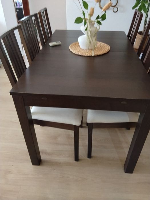 Mesa de jantar em óptimo estado