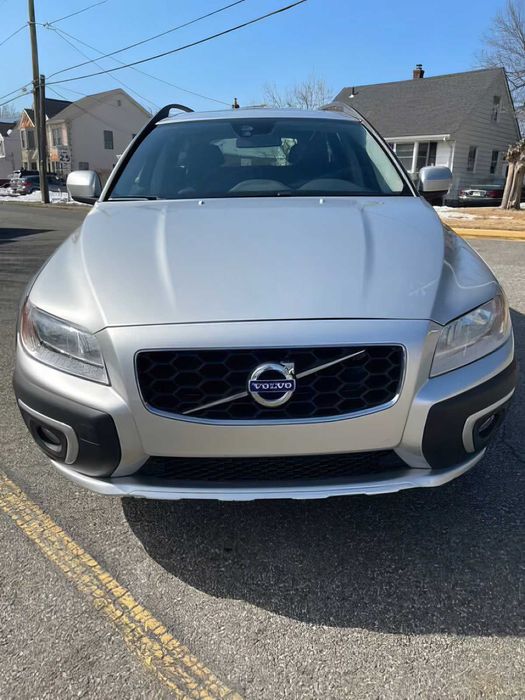 Volvo XC70 T6      2015