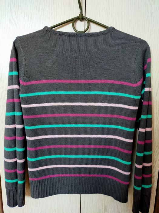Светр в смужку розмір 140-146-152