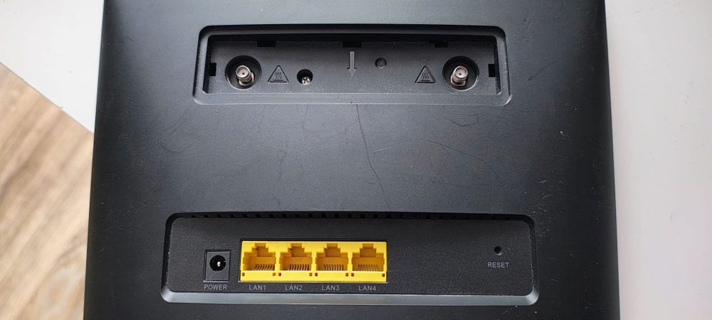 Router HUAWEI B525s-23a  LTE 4G 4XLAN