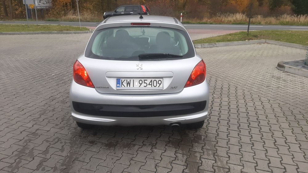 Ładny peugeot 207