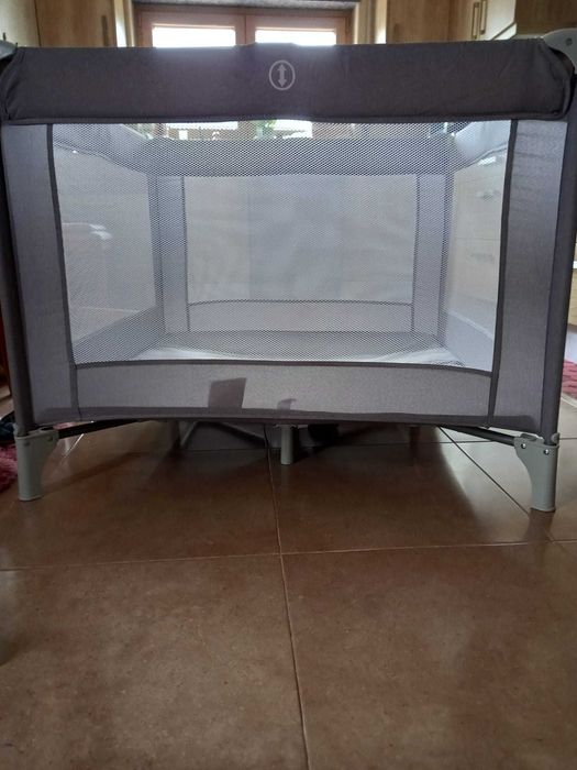 Parque para bebé com 1 metro