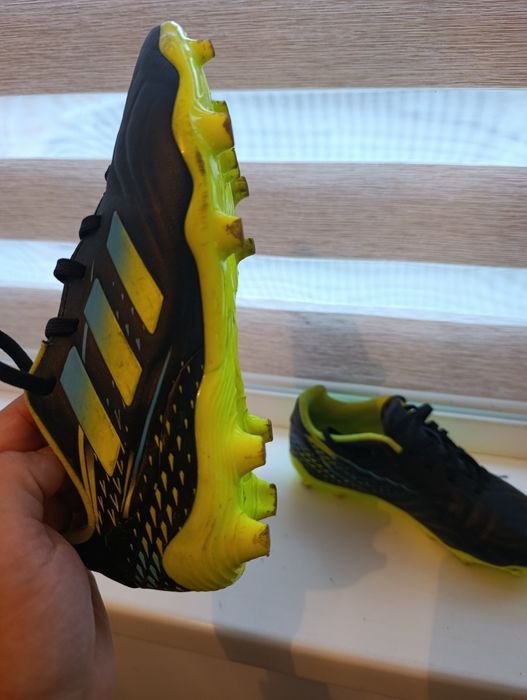 Бутси Adidas 22.5 см устілка