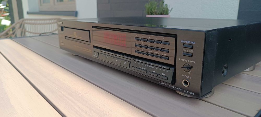 Sony CDP-590 CD Player