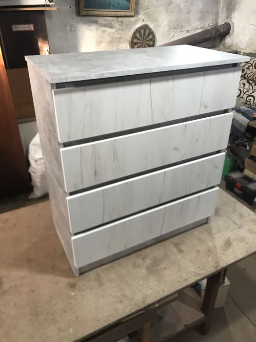 Комод. Ціна 3500 грн.