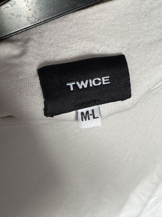 Лонгслів з отвором під великий палець Twice, розмір М