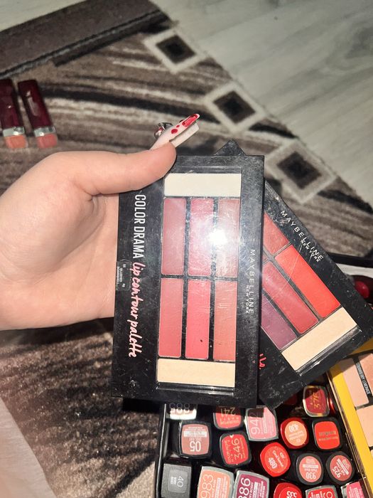 наборы косметики