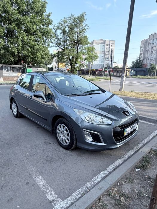 Продам офіційний Peugeot 308
