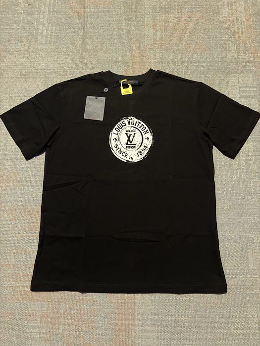 T-shirt LV preto