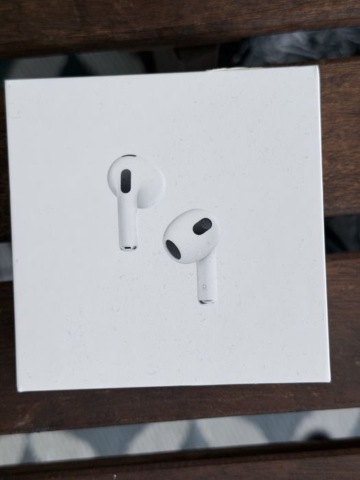 Airpods 3 oryginalne. Faktura