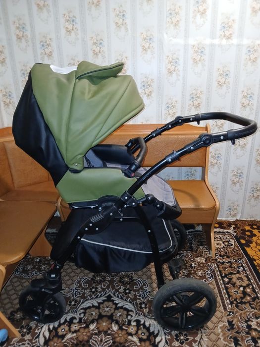 Продам каляску 2 в 1